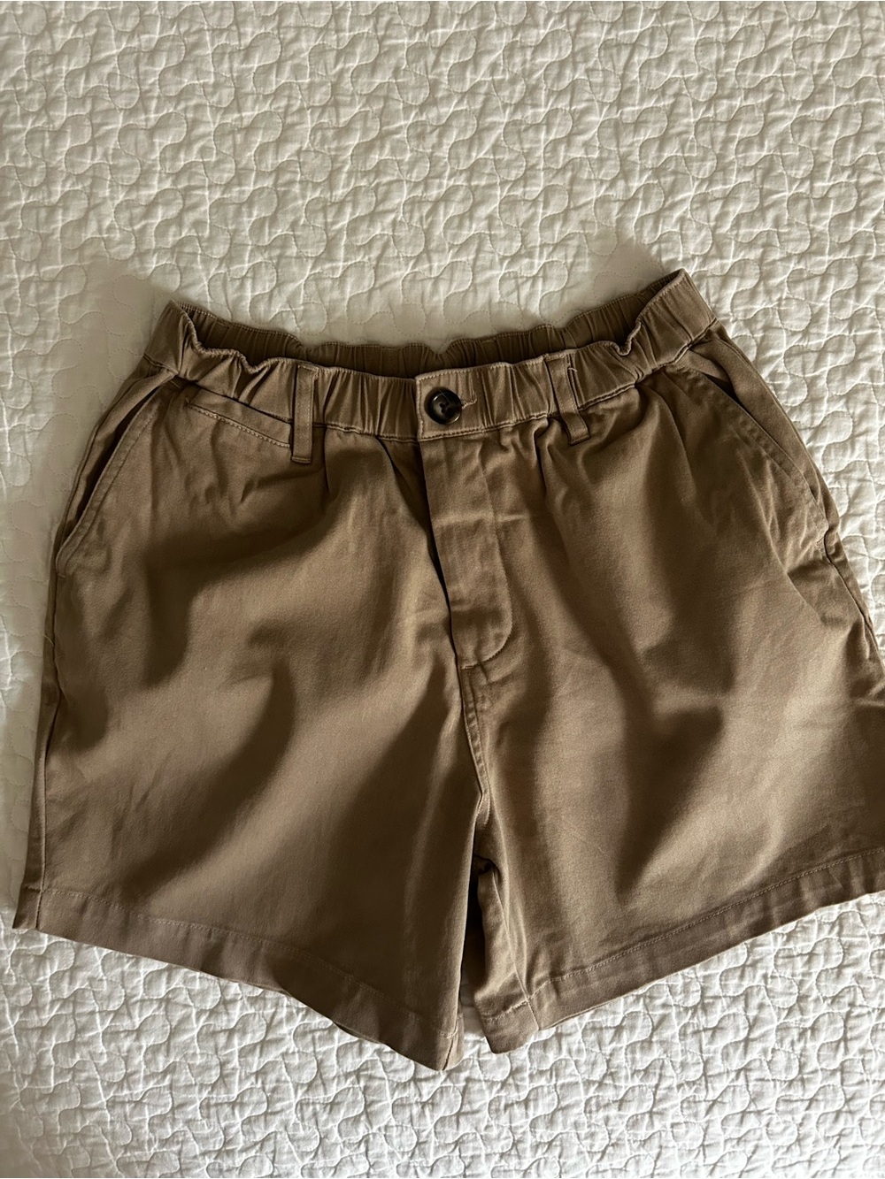 Men’s Cove 5” Khaki Shorts Size 32